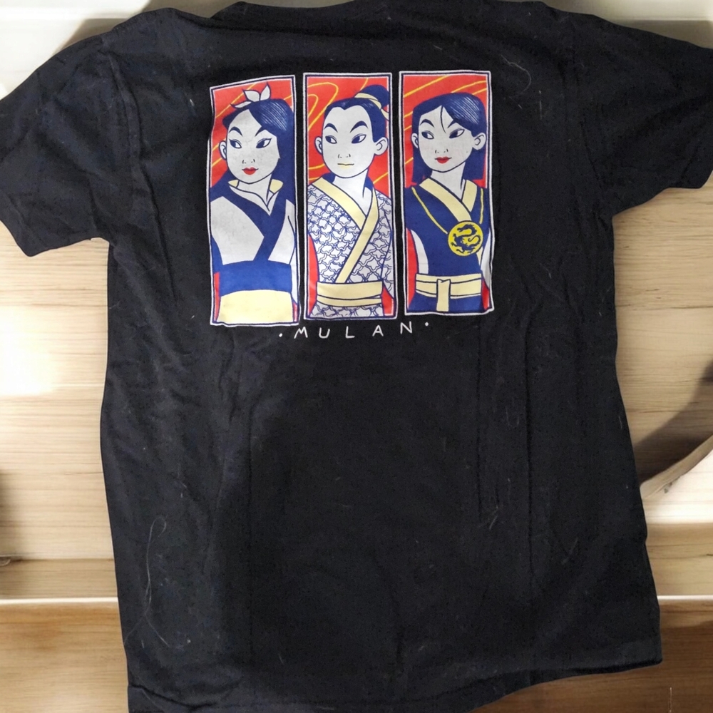 Disney Mulan Daughter Warrior Savior Honor Size Medium Black Short sleeve Tee - Picture 4 of 5